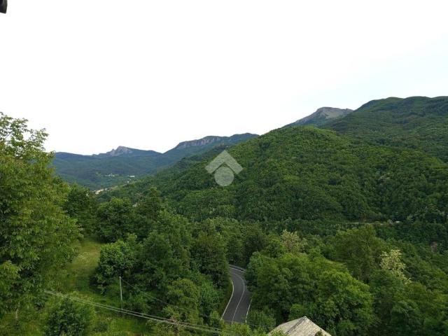 Casa indipendente in vendita a Santo Stefano d'Aveto GE