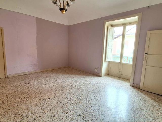 Casa indipendente in vendita a Santo Stefano di Camastra ME