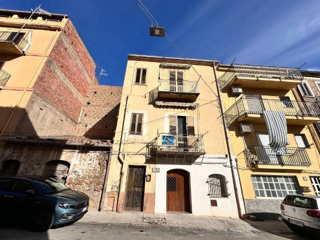 Casa indipendente in vendita a Santo Stefano di Camastra ME