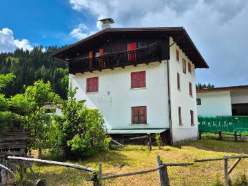 Casa indipendente in vendita a Santo Stefano di Cadore BL