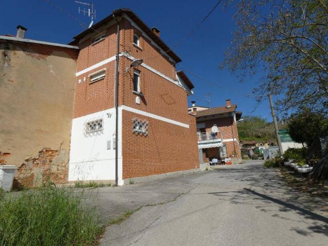 Casa indipendente in vendita a Santo Stefano Roero CN