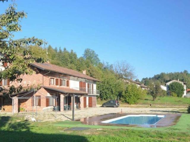 Casa indipendente in vendita a Santo Stefano Roero CN