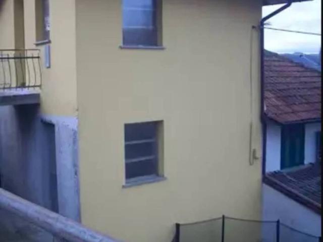 Casa indipendente in vendita a Sant'Olcese GE