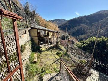 Casa indipendente in vendita a Sant'Olcese GE