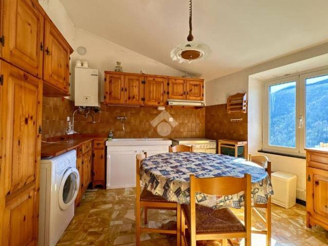 Casa indipendente in vendita a Sant'Olcese GE