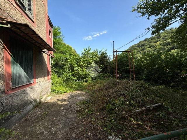 Casa indipendente in vendita a Sant'Olcese GE