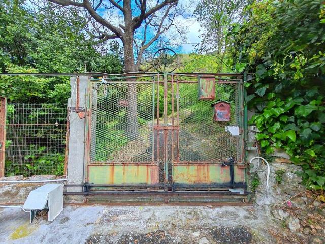 Casa indipendente in vendita a Sant'Olcese GE