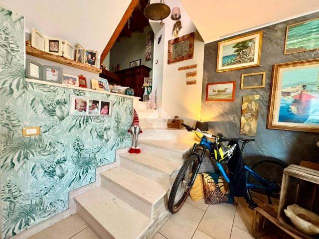 Casa indipendente in vendita a Sant'Olcese GE