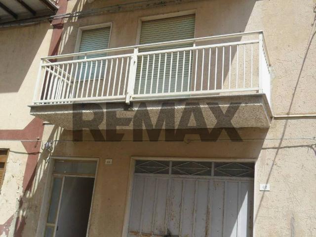 Casa indipendente in vendita a Santa Caterina Villarmosa CL
