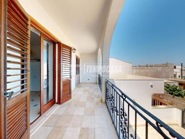 Casa indipendente in vendita a Santa Cesarea Terme LE