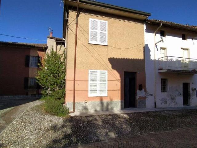Casa indipendente in vendita a Santa Giuletta PV