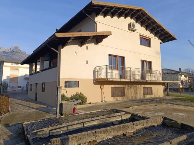 Casa indipendente in vendita a Santa Giustina BL