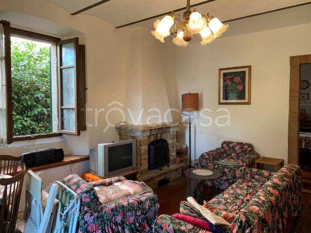 Casa indipendente in vendita a Santa Fiora via Fratelli Cervi, Bagnore