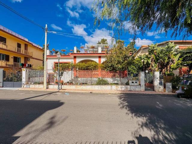 Casa indipendente in vendita a Santa Flavia PA