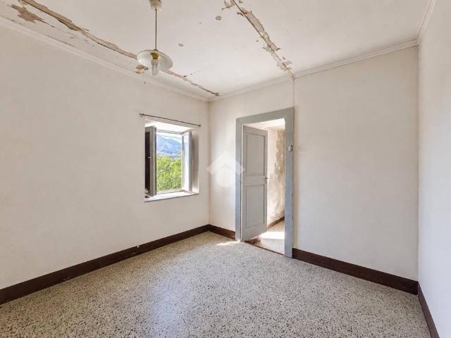 Casa indipendente in vendita a Santa Lucia del Mela ME