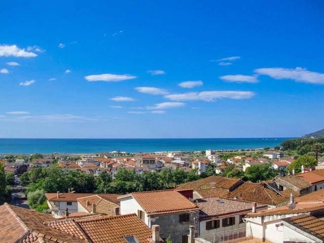 Casa indipendente in vendita a Santa Marina SA