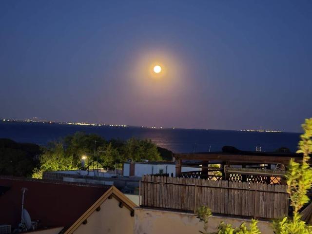 Casa indipendente in vendita a Santa Marinella RM