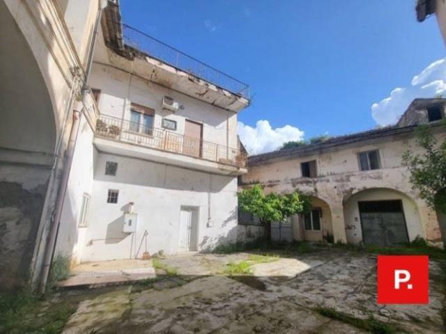 Casa indipendente in vendita a Santa Maria Capua Vetere CE