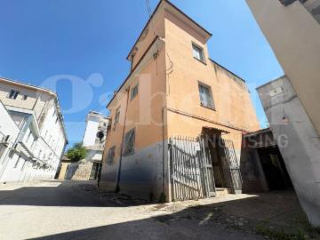 Casa indipendente in vendita a Santa Maria Capua Vetere CE