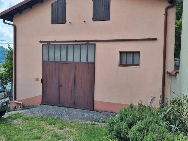 Casa indipendente in vendita a Santa Maria della Versa PV