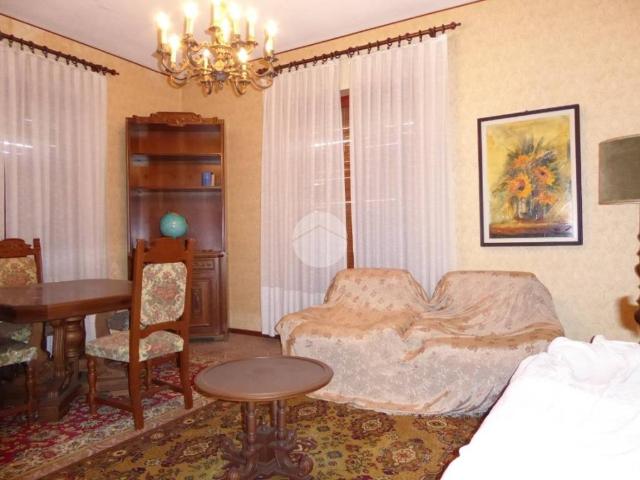Casa indipendente in vendita a Santa Maria della Versa PV
