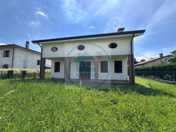 Casa indipendente in vendita a Santa Maria di Sala VE