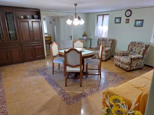 Casa indipendente in vendita a Santa Maria la Longa UD