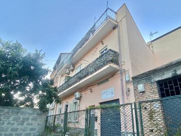 Casa indipendente in vendita a Santa Teresa di Riva ME