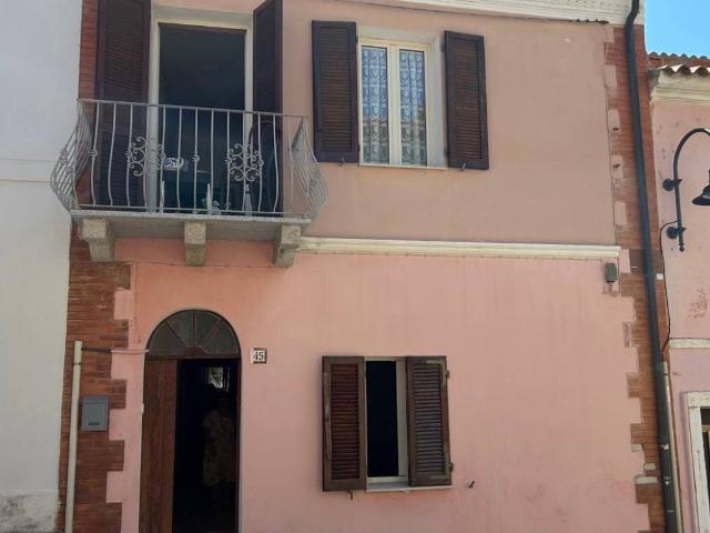 Casa indipendente in vendita a Santa Teresa Gallura OT