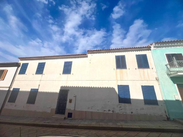 Casa indipendente in vendita a Santa Teresa Gallura OT