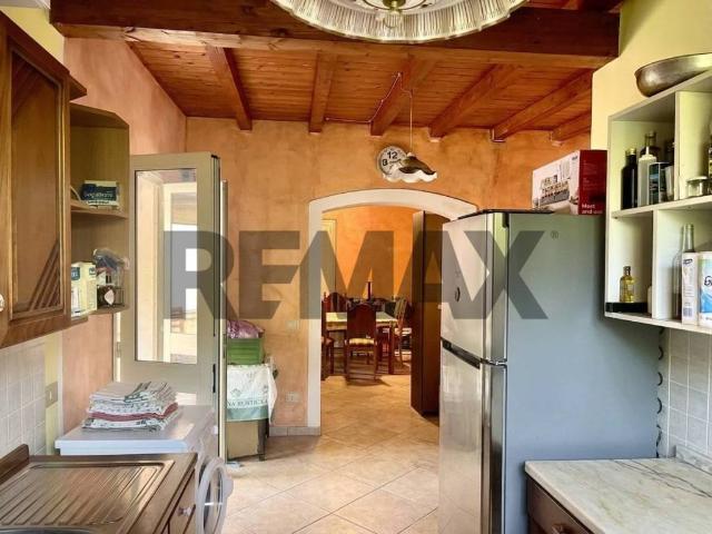 Casa indipendente in vendita a Santa Venerina CT