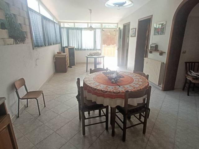 Casa indipendente in vendita a Santa Venerina CT