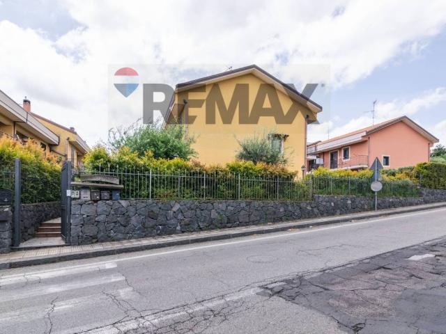 Villetta a schiera in vendita a Santa Venerina CT