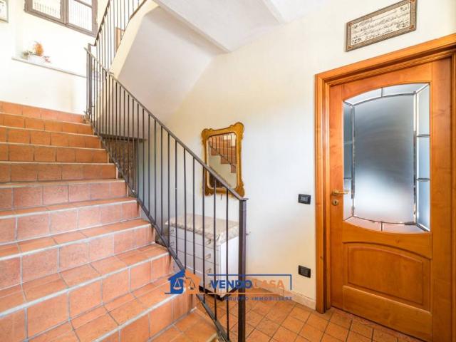 Casa indipendente in vendita a Santa Vittoria d'Alba via Statale, 88, Cinzano