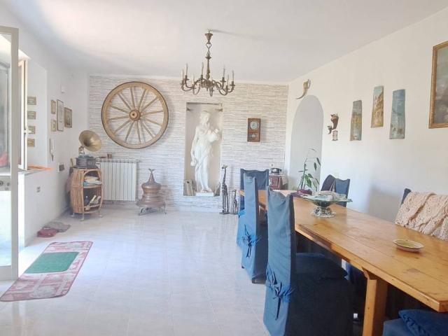 Casa indipendente in vendita a Sant'Agata de' Goti BN