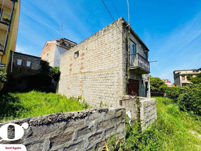 Casa indipendente in vendita a Sant'Agata di Militello ME