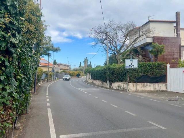 Casa indipendente in vendita a Sant'Agata li Battiati CT