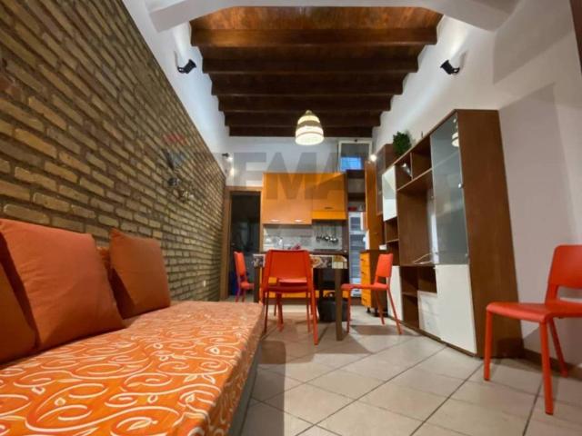 Casa indipendente in vendita a Sant'Alessio Siculo ME