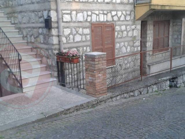 Casa indipendente in vendita a Sant'Ambrogio sul Garigliano FR