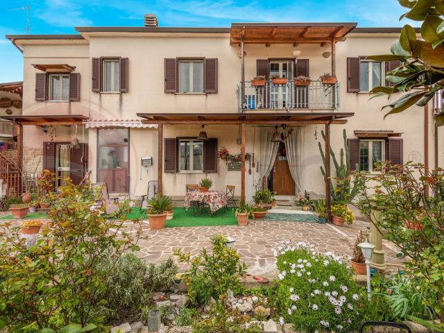 Casa indipendente in vendita a Sant'Ambrogio sul Garigliano