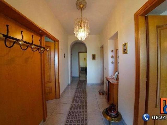 Casa indipendente in vendita a Sant'Angelo a Cupolo BN