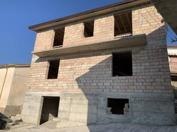 Casa indipendente in vendita a Sant'Angelo a Cupolo BN