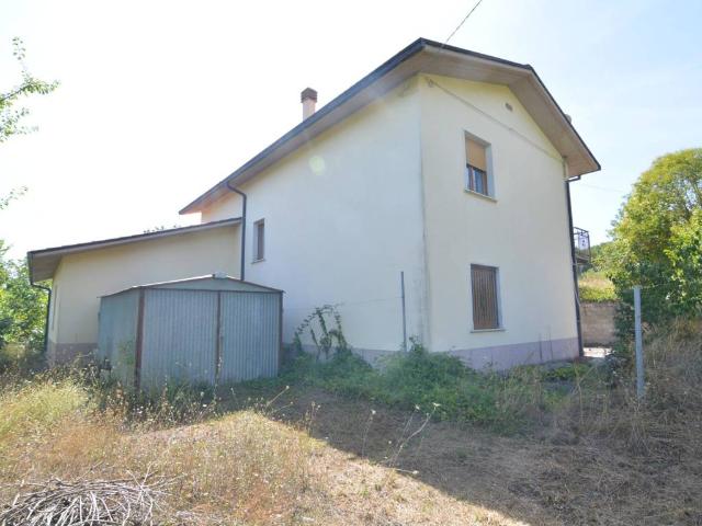 Casa indipendente in vendita a Sant'Angelo dei Lombardi AV