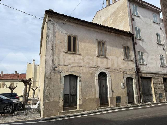 Casa indipendente in vendita a Sant'Angelo del Pesco IS