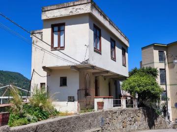 Casa indipendente in vendita a Sant'Angelo di Brolo ME