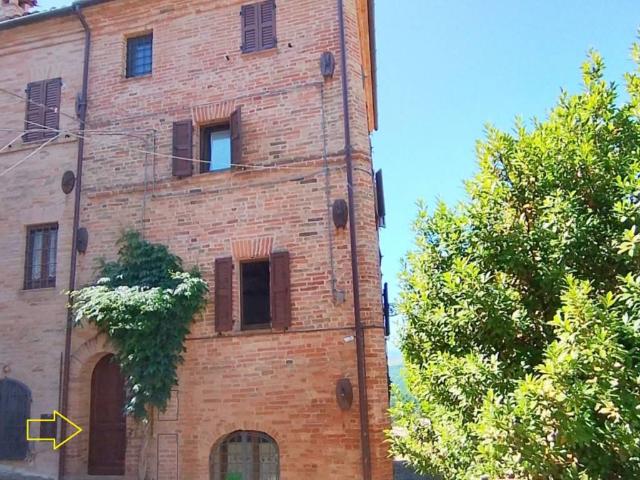 Casa indipendente in vendita a Sant'Angelo in Pontano MC