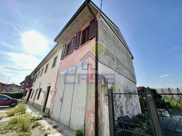 Casa indipendente in vendita a Sant'Angelo Lodigiano LO