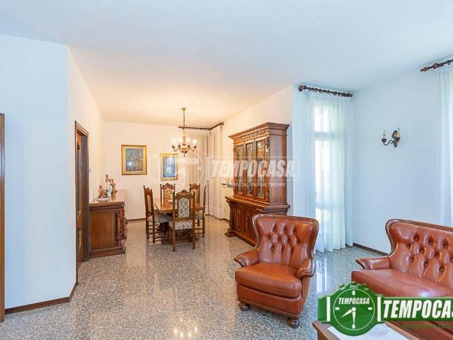 Villa in vendita a Sant'Angelo Lodigiano LO