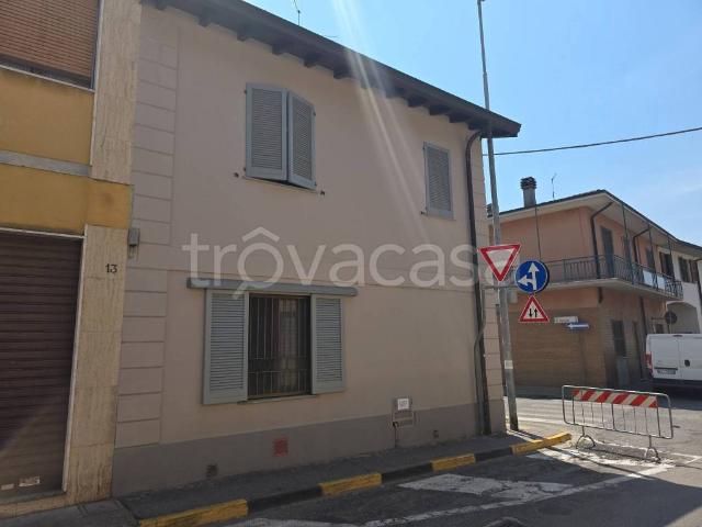 Casa indipendente in vendita a Sant'Angelo Lodigiano via Giacomo Puccini, 1