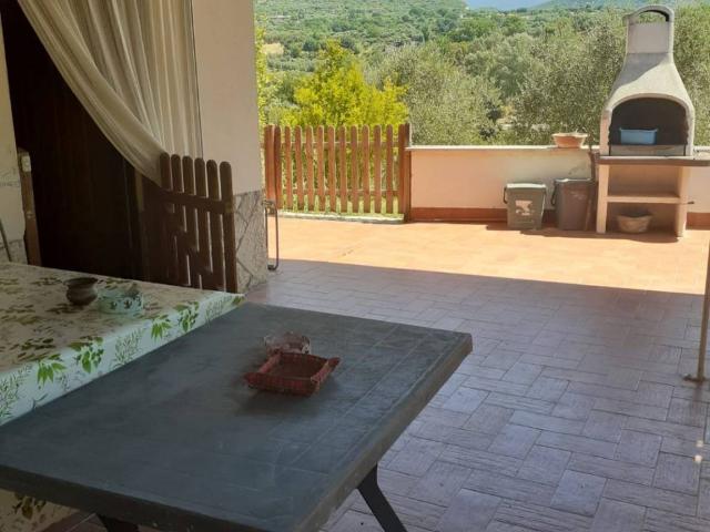 Casa indipendente in vendita a Sant'Angelo Romano RM